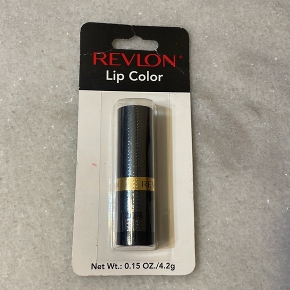 Revlon lip color creamy Ruby Red lipstick moisturizing matte 006 makeup New - Picture 2 of 6